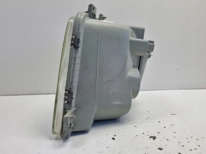 VW LT II 96-06r PRZEDNIA LAMPA PRAWA PRAWY PRZÓD 2D1941016