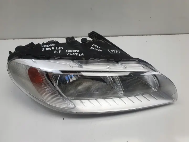 Volvo S80 II V70 III LIFT PRZEDNIA LAMPA PRAWA PRAWY PRZÓD europa 31420020