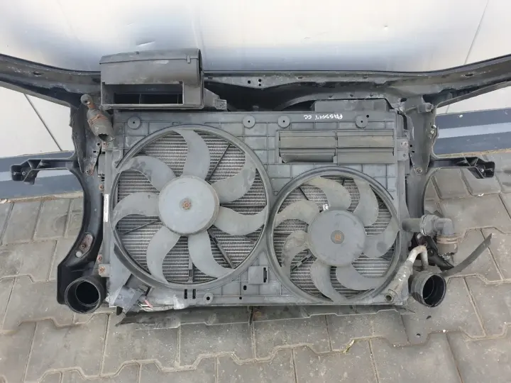 VW Passat CC 2.0 TDI PRZEDNI PAS CHŁODNICE KOMPLET