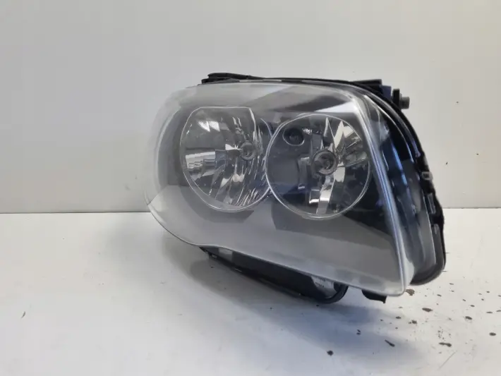 BMW E87 04-11r PRZEDNIA LAMPA PRAWA PRAWY PRZÓD 7249650-02