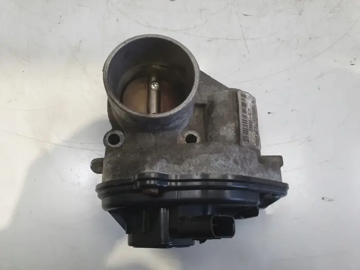 Ford Focus MK2 1.6 16V PRZEPUSTNICA 2S6U-9E927-FC