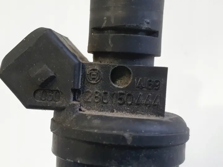 Audi A4 B5 1.8 20V WTRYSKIWACZ wtrysk 0280150444
