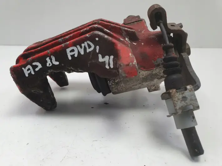 VW Golf IV Bora Audi A3 Toledo II LEWY ZACISK HAMULCOWY tył kierowcy Lucas
