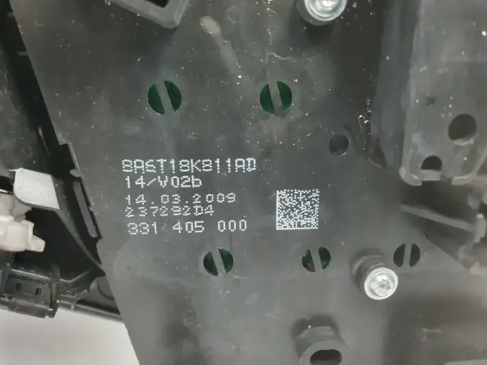 Ford Fiesta MK7 PANEL STEROWANIA RADIEM panel radia 8A6T-18K811-AD