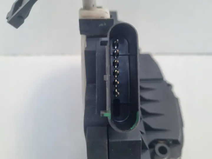 Volvo S60 II V60 ZAMEK DRZWI lewy tył KIEROWCY 31301742 Europa