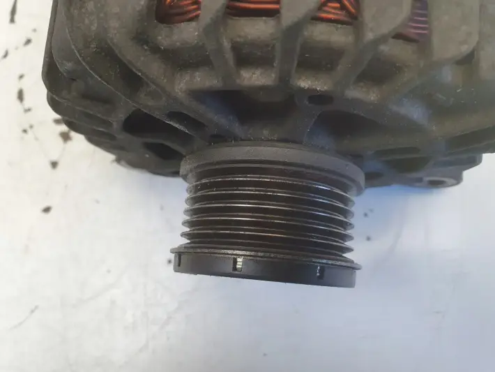 Peugeot Partner II 1.6 HDI ALTERNATOR 9665617780 valeo