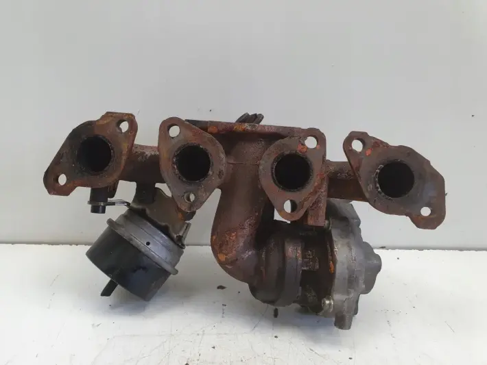 Volvo V60 2.0 D4 TURBOSPRĘŻARKA turbo 31397999 31361655