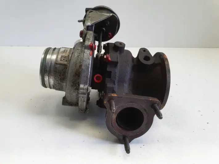Volvo XC60 S60 V60 II 2.0 D3 TURBOSPRĘŻARKA turbo 31493379