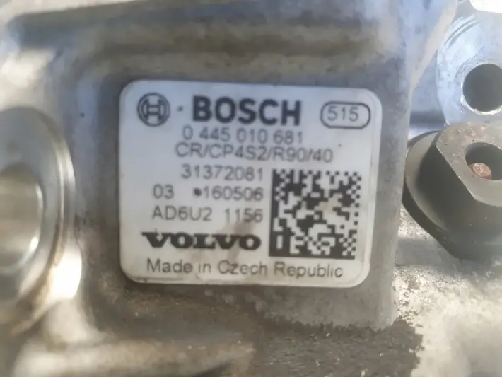 Volvo S60 II V60 2.0 D4 POMPA WTRYSKOWA paliwa 0445010681