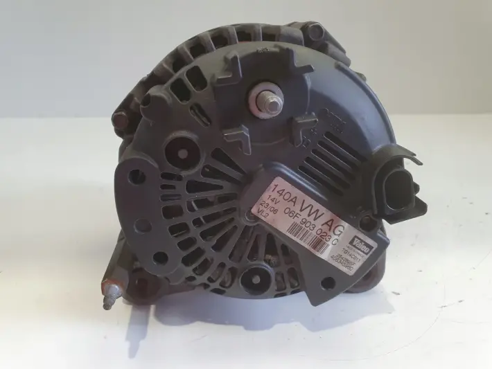 Audi A3 II 8P 2.0 TDI ALTERNATOR valeo 06F903023C 140A