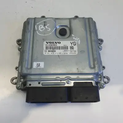 Volvo V40 II 2.0 D3 STEROWNIK SILNIKA komputer 31336983 0281018414