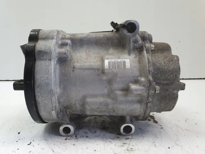 Toyota Prius IV 1.8 SPRĘŻARKA KLIMATYZACJI pompa 042400-0371