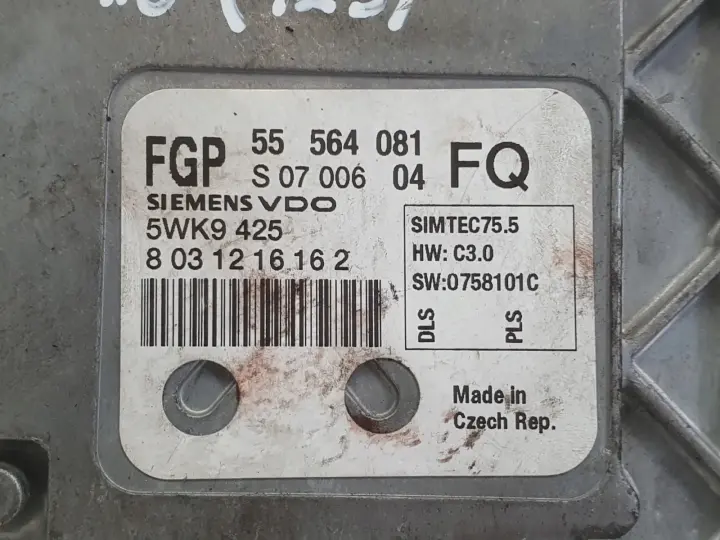 Opel Astra III H 1.8 16V STEROWNIK SILNIKA komputer 55564081 FQ