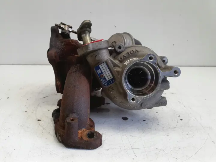 Volvo V60 2.0 D4 TURBOSPRĘŻARKA turbo 31397999 31361655