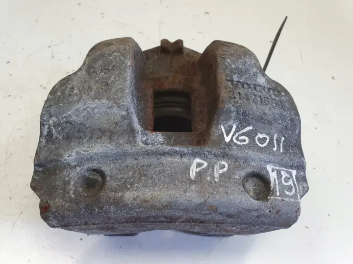 Volvo S60 II V60 I PRZEDNI ZACISK HAMULCOWY prawy przód pasażera 31471664