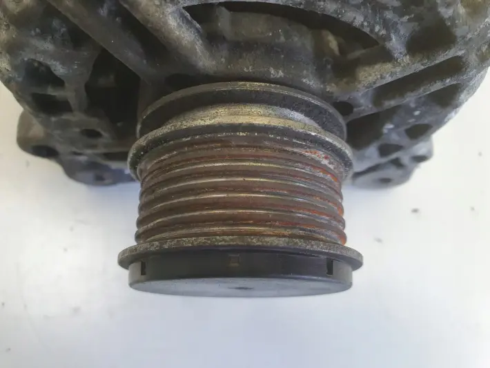 Audi A4 B6 1.9 TDI ALTERNATOR bosch 06F903023J 140A