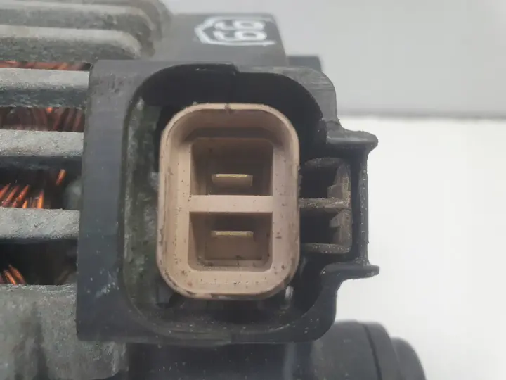 Kia Rio II 1.5 CRDI ALTERNATOR 120A 2655475 valeo