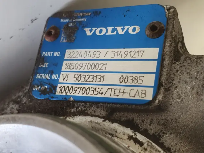 Volvo V60 II 2.0 D4 TURBOSPRĘŻARKA turbo 32240493 32240494 31491217
