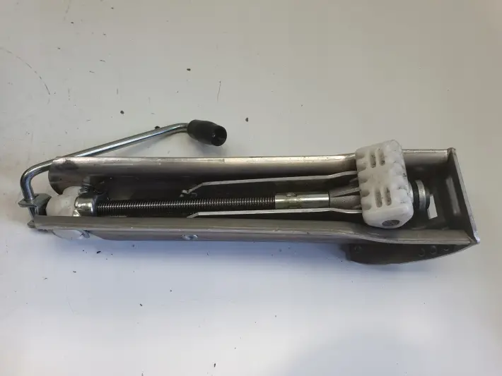 Mercedes W212 W204 W207 ZESTAW ZMIANY KOŁA wypełnienie lewarek A2128980914