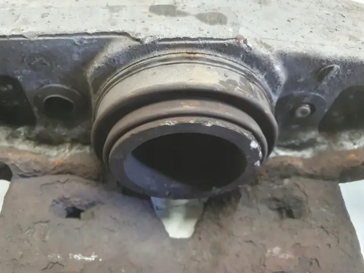 Volvo S80 II V70 III PRZEDNI ZACISK HAMULCOWY prawy przód 316 mm 946