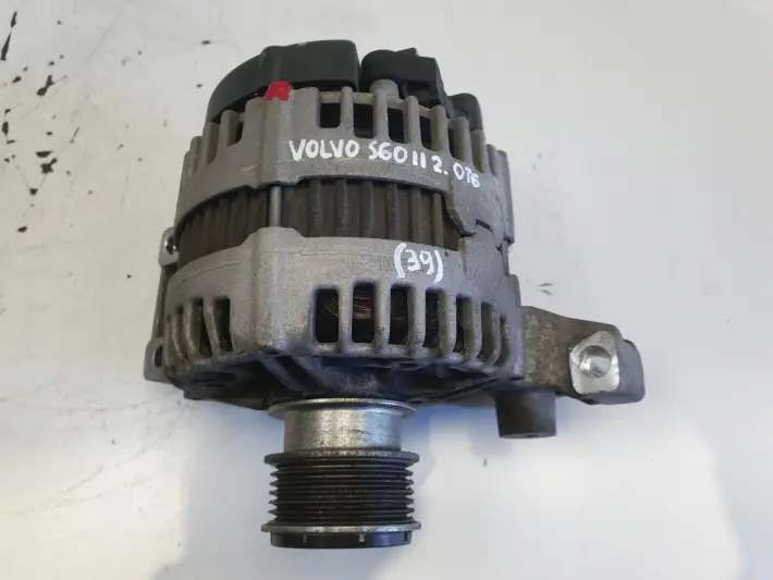 Volvo S60 II 2.0 T5 10-18r ALTERNATOR 0121715058