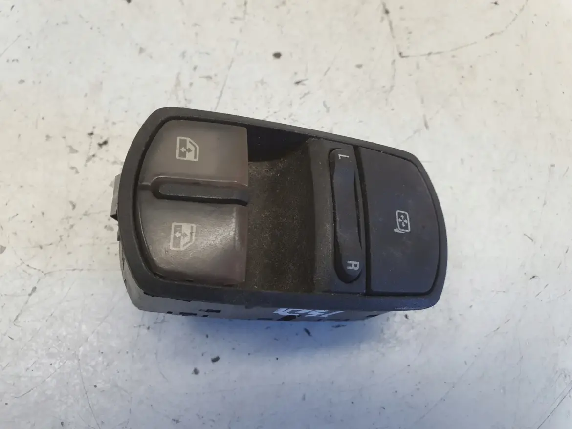 Opel Corsa D PRZEŁĄCZNIK SZYB panel lusterek 13258522AD