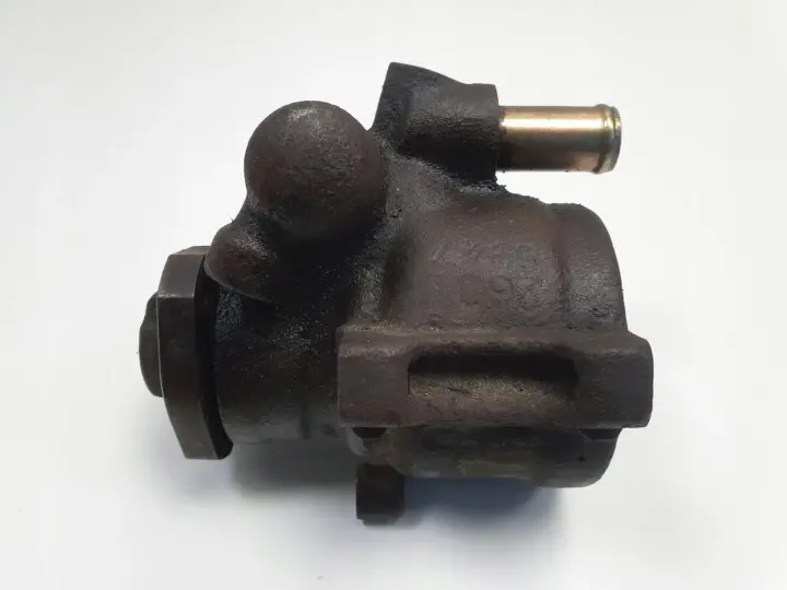 Seat Ibiza II 1.4 16V POMPA WSPOMAGANIA 030145157