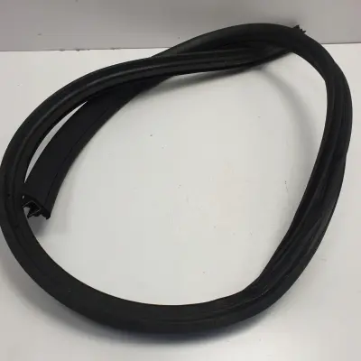 Mercedes A205 W205 Cabrio LEWA USZCZELKA DRZWI