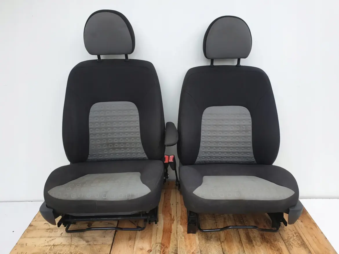 Fiat Doblo lift FOTELE KOMPLET FOTELI PRZEKŁADKA