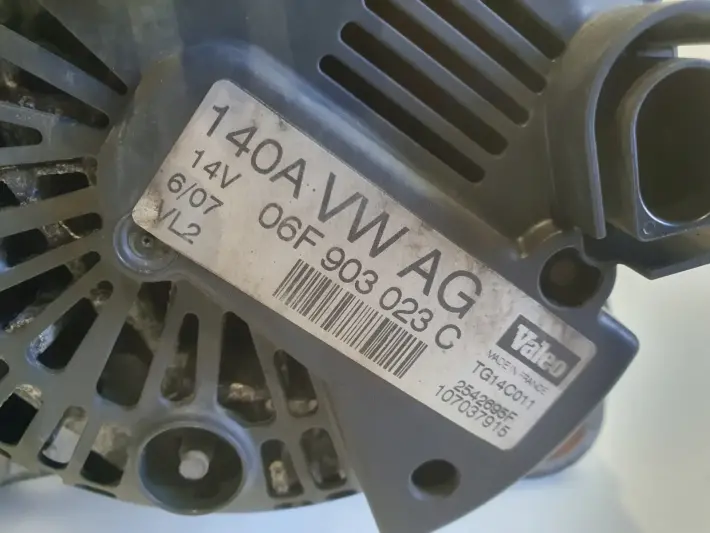 Audi A3 II 8P 1.9 TDI ALTERNATOR Valeo 06F903023C 140A