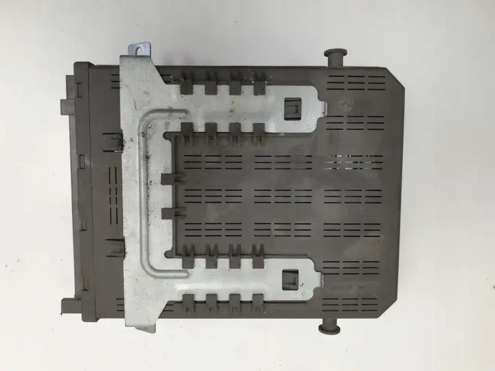 Peugeot 607 2.2 MODUŁ BSI Skrzynka bezpieczników