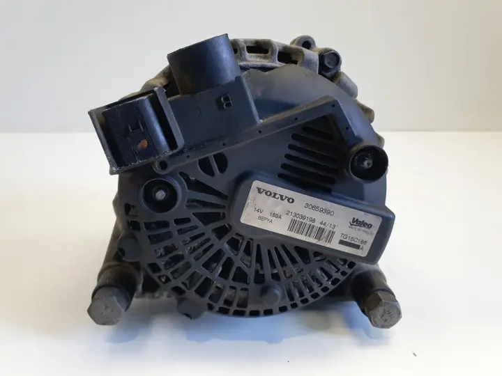 Volvo V60 S60 II 1.6 D2 ALTERNATOR valeo 30659390 150A