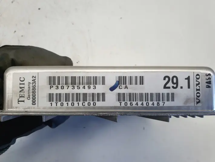 Volvo S60 V70 S80 2.4 D5 KOMPUTER SKRZYNI sterownik P30735493 1T0101C00