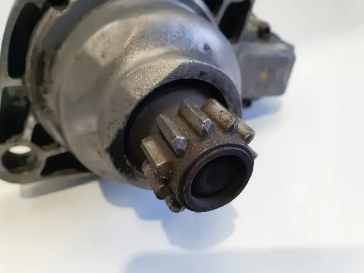 Audi A3 II 8P 2.0 TDI ROZRUSZNIK valeo 02M911023N D7GS10