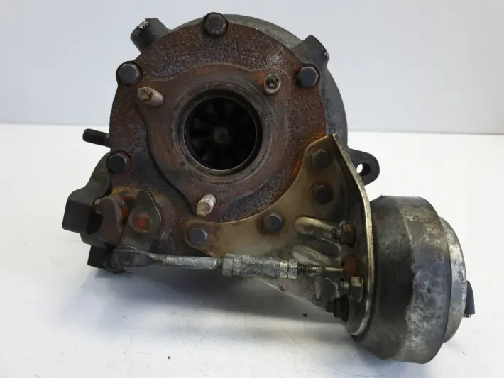 Lexus IS IS200 IS220 2.2 D-CAT TURBOSPRĘŻARKA