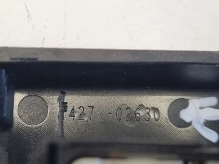 Toyota Auris II LEWY PRZEŁĄCZNIK TYLNEJ SZYBY Panel 4271-02630