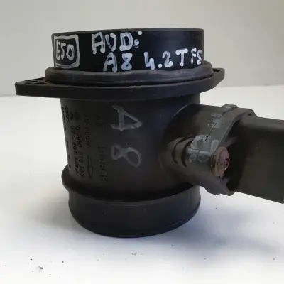 Audi A8 S8 D3 5.2 FSI PRZEPŁYWOMIERZ POWIETRZA 0280218143