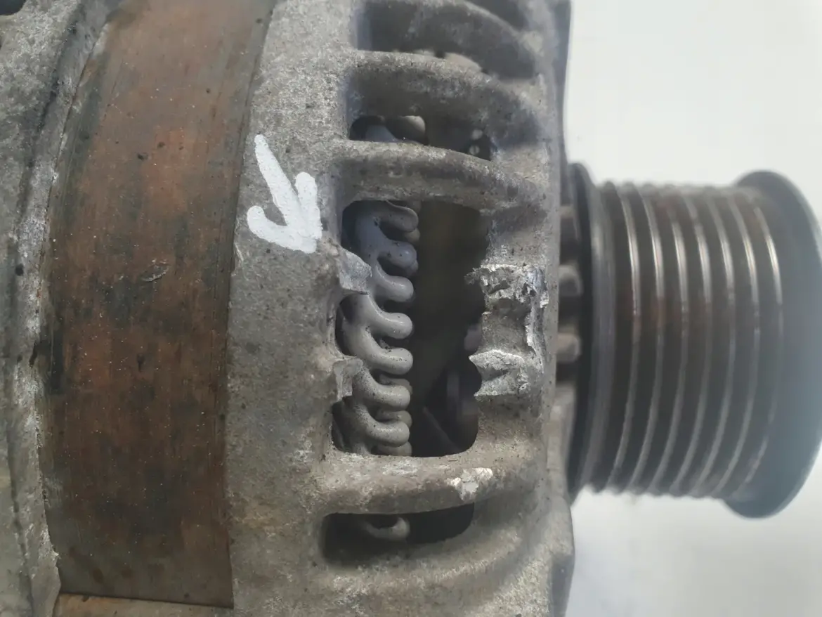 Land Rover Discovery III 2.7 TD V6 ALTERNATOR