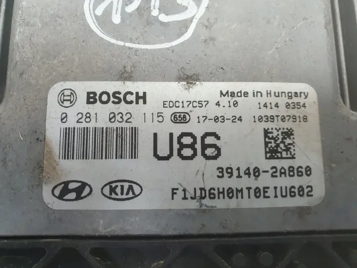 Kia Ceed II 1.6 CRDI STEROWNIK SILNIKA komputer 0281032115