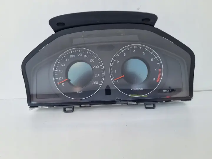 Volvo S80 II V70 III XC70 II 2.0 16V LICZNIK ZEGARY Europa 30786622AB