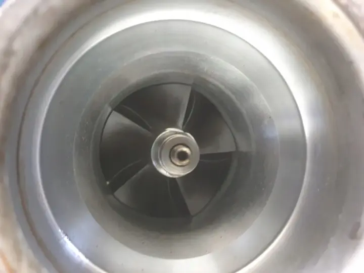 Volvo V60 XC60 S80 2.4 D5 TURBOSPRĘŻARKA turbo 36002757 36002640 31293086