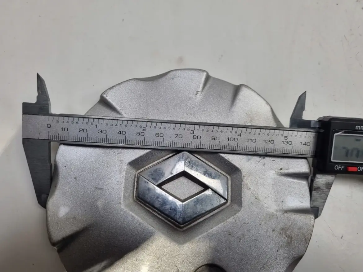 Renault DEKIELEK FELGI Kapsel kołpak 8200319243 140 mm 14cm