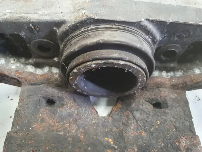 Volvo S60 II V60 I PRZEDNI ZACISK HAMULCOWY lewy przód kierowcy 316 mm 945