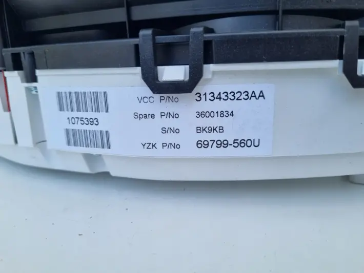 Volvo S60 II V60 I 2.0 D diesel LICZNIK ZEGARY 31343323AA Europa