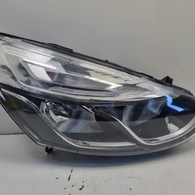 Renault Clio IV 16-20r LIFT PRZEDNIA LAMPA PRAWA PRAWY PRZÓD 260100653R