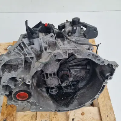 Volvo S60 II V60 2.0 D4 SKRZYNIA BIEGÓW manualna GU1R-7002-AEC