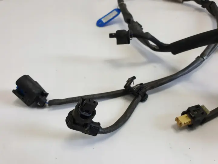 Mercedes W205 3.0 V6 WIĄZKA instalacja A2761506588