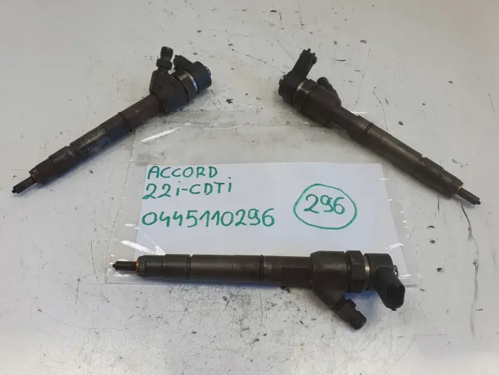 Honda Accord VII 2.2 i-CTDI WTRYSKIWACZ wtrysk 0445110296