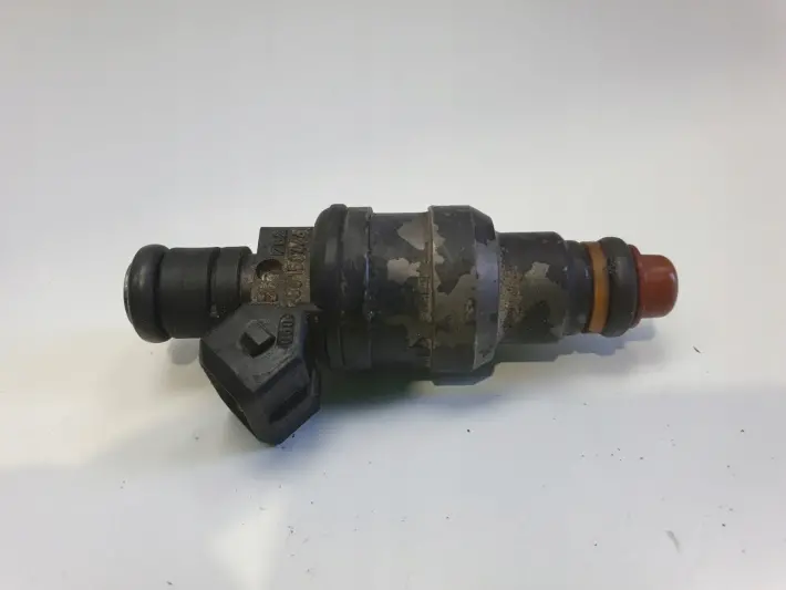 Audi A4 B5 1.8 20V WTRYSKIWACZ wtrysk 0280150444