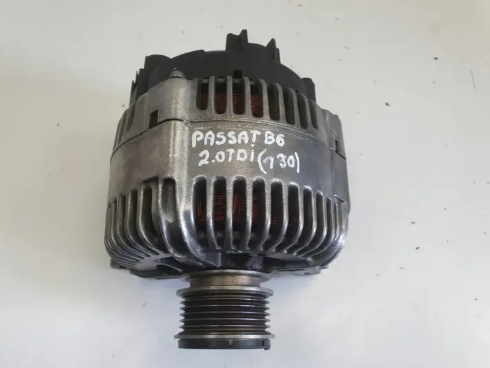 VW Passat B6 2.0 TDI ALTERNATOR 021903026L 180A valeo
